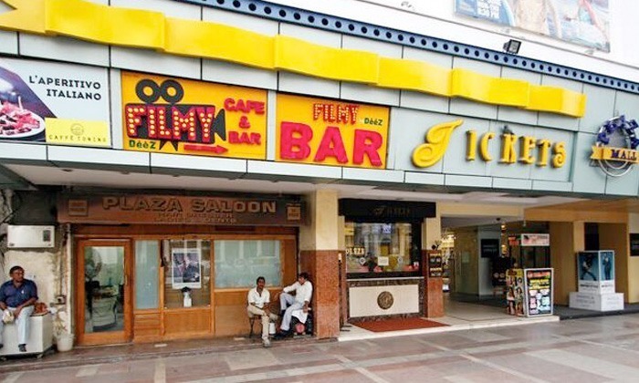 Filmy Cafe and Bar