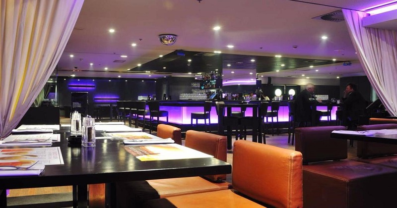 Al Qaza Lounge & Bar